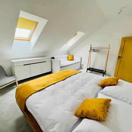 Furmanski * Stará Lesná